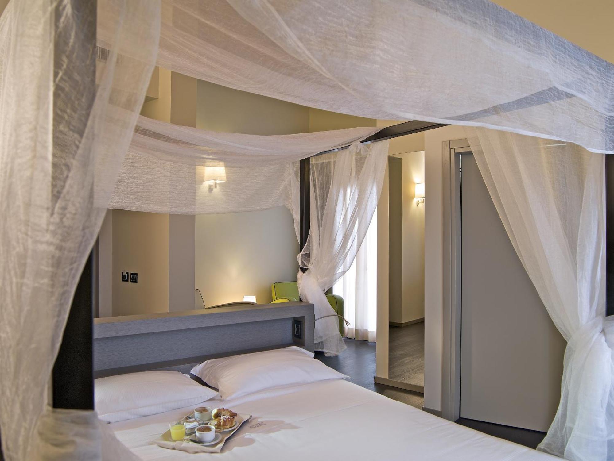 Hotel Harmony 4*