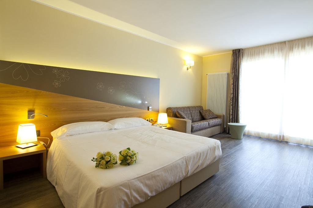 Harmony Hotel 4*