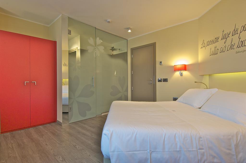 Hotel Harmony