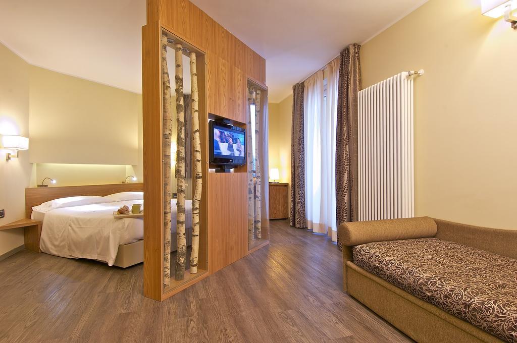Hotel Harmony